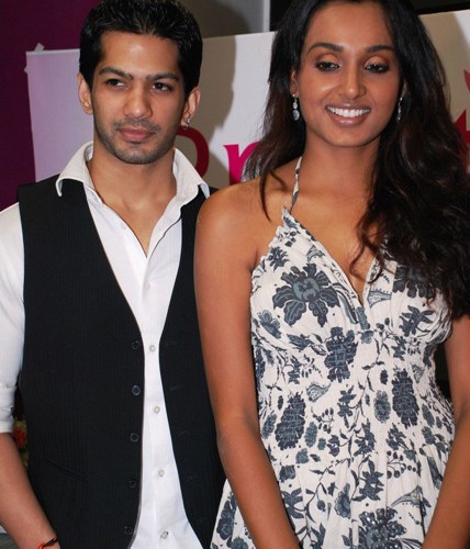 Celebrities Amit Tandon & Rashmi Ghosh @ Prettislim Clinic